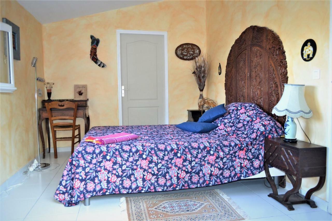 La Perle De Ceylan Hotel มงตาญัค ภายนอก รูปภาพ